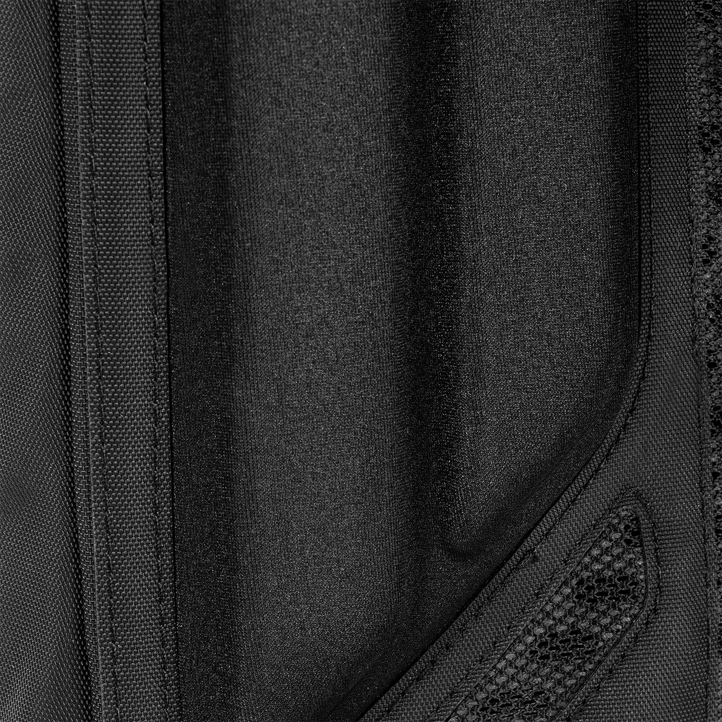 paragon-hydration-pack-p4 Paragon_Black_Texture.png