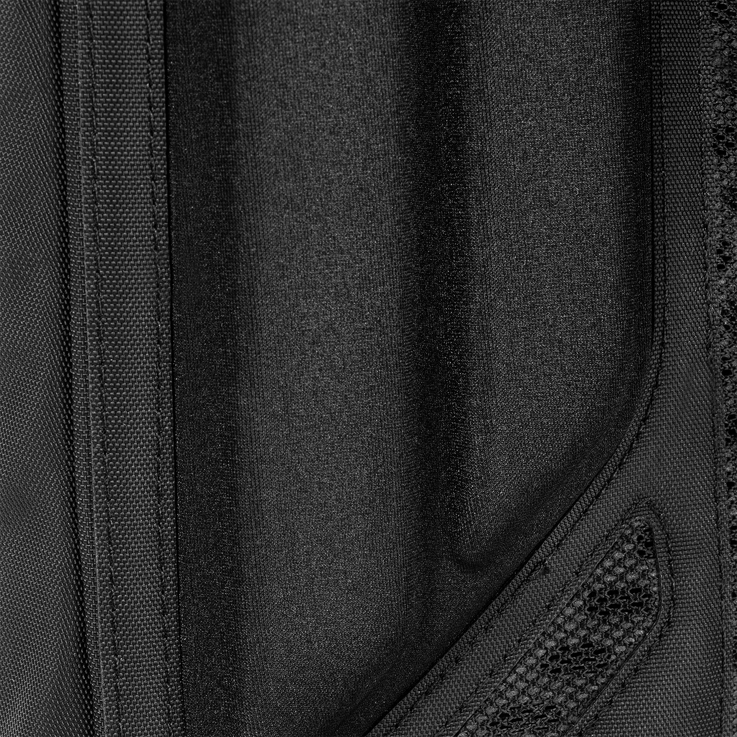 paragon-hydration-pack-p4 Paragon_Black_Texture.png