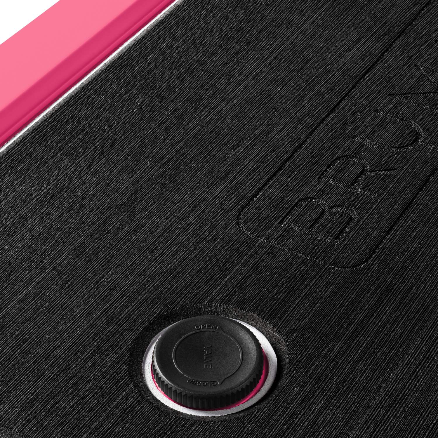 brutank-r3 brutank-55qt-neonpink-vent.png